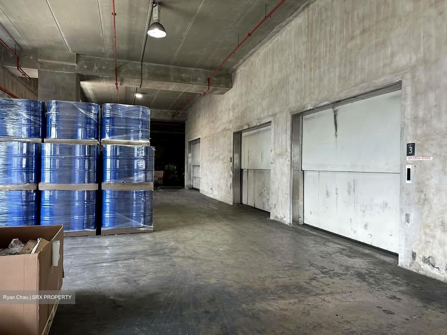 Tuas Avenue 9 (D22), Warehouse #568721061